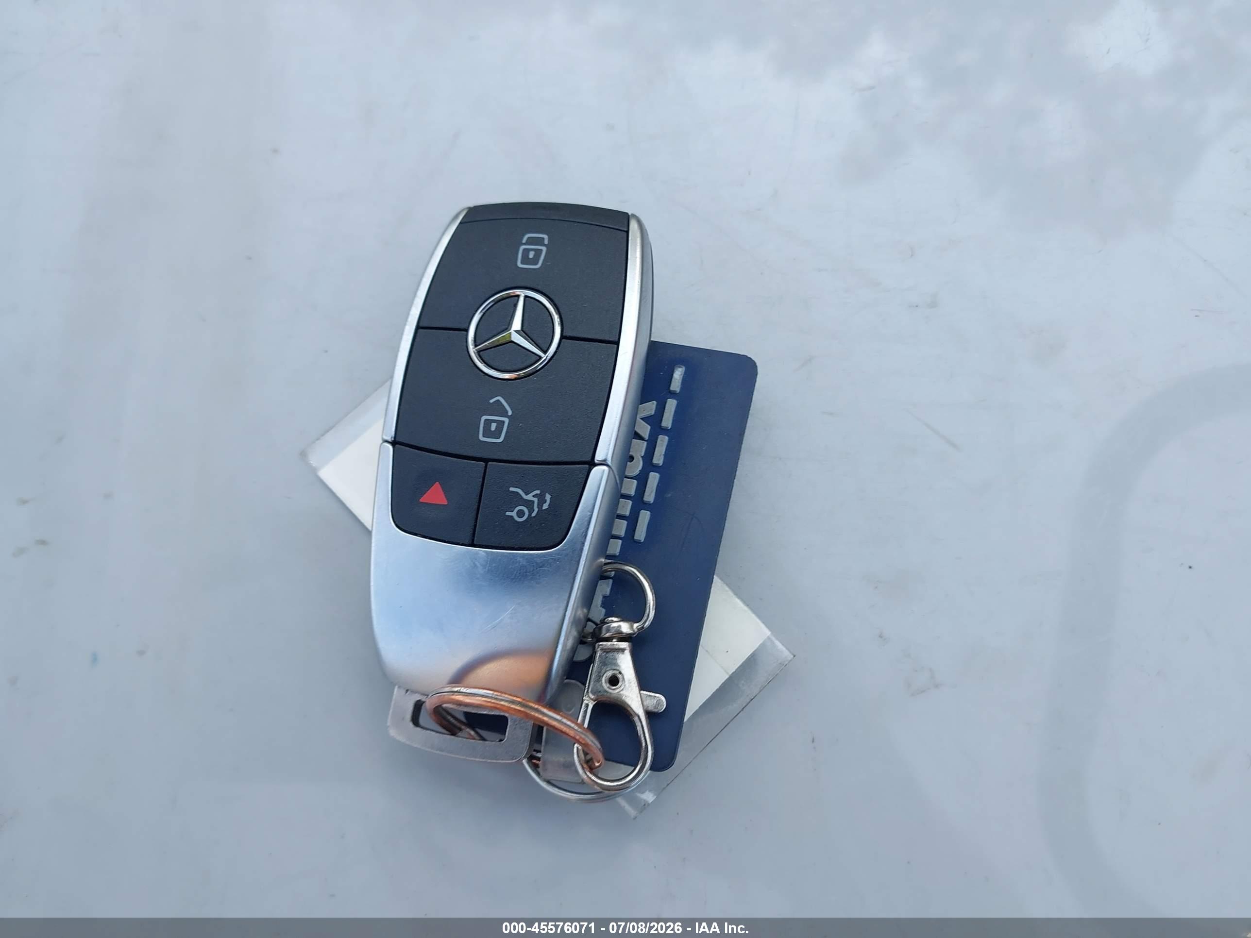 2023 MERCEDES-BENZ GLB 250 4MATIC