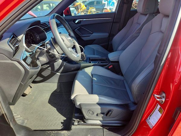2024 AUDI Q3