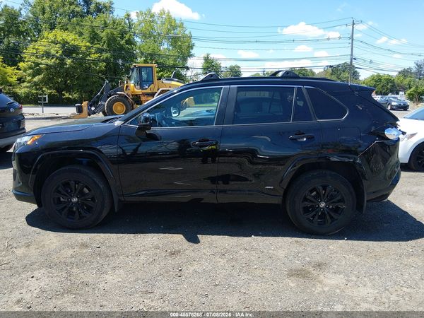 2024 TOYOTA RAV4 HYBRID SE