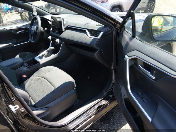 2024 TOYOTA RAV4 HYBRID SE