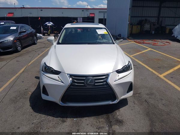 2018 LEXUS IS 300