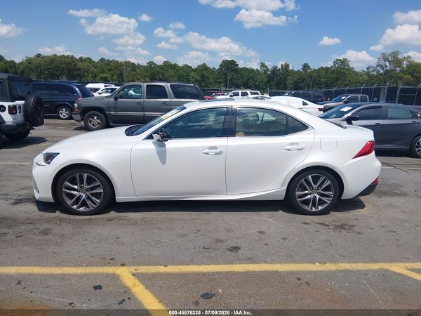 2018 LEXUS IS 300
