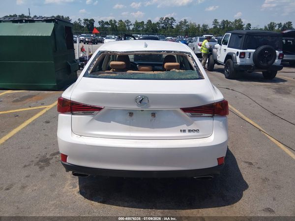 2018 LEXUS IS 300