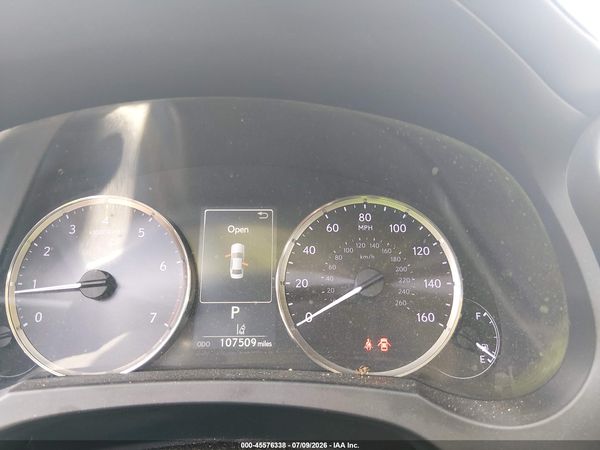 2018 LEXUS IS 300