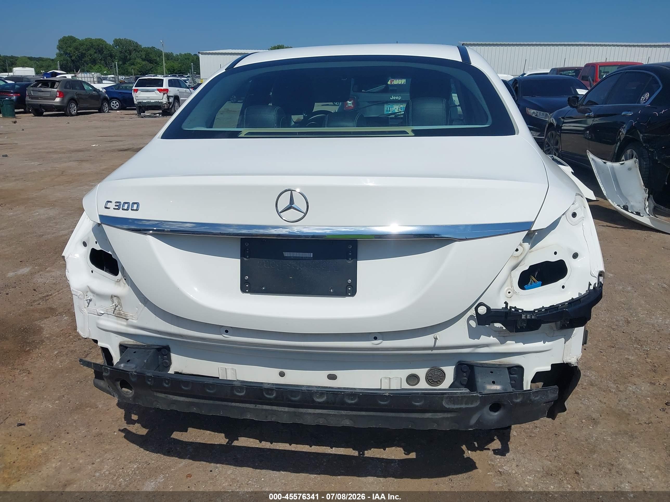 2016 MERCEDES-BENZ C 300 C300