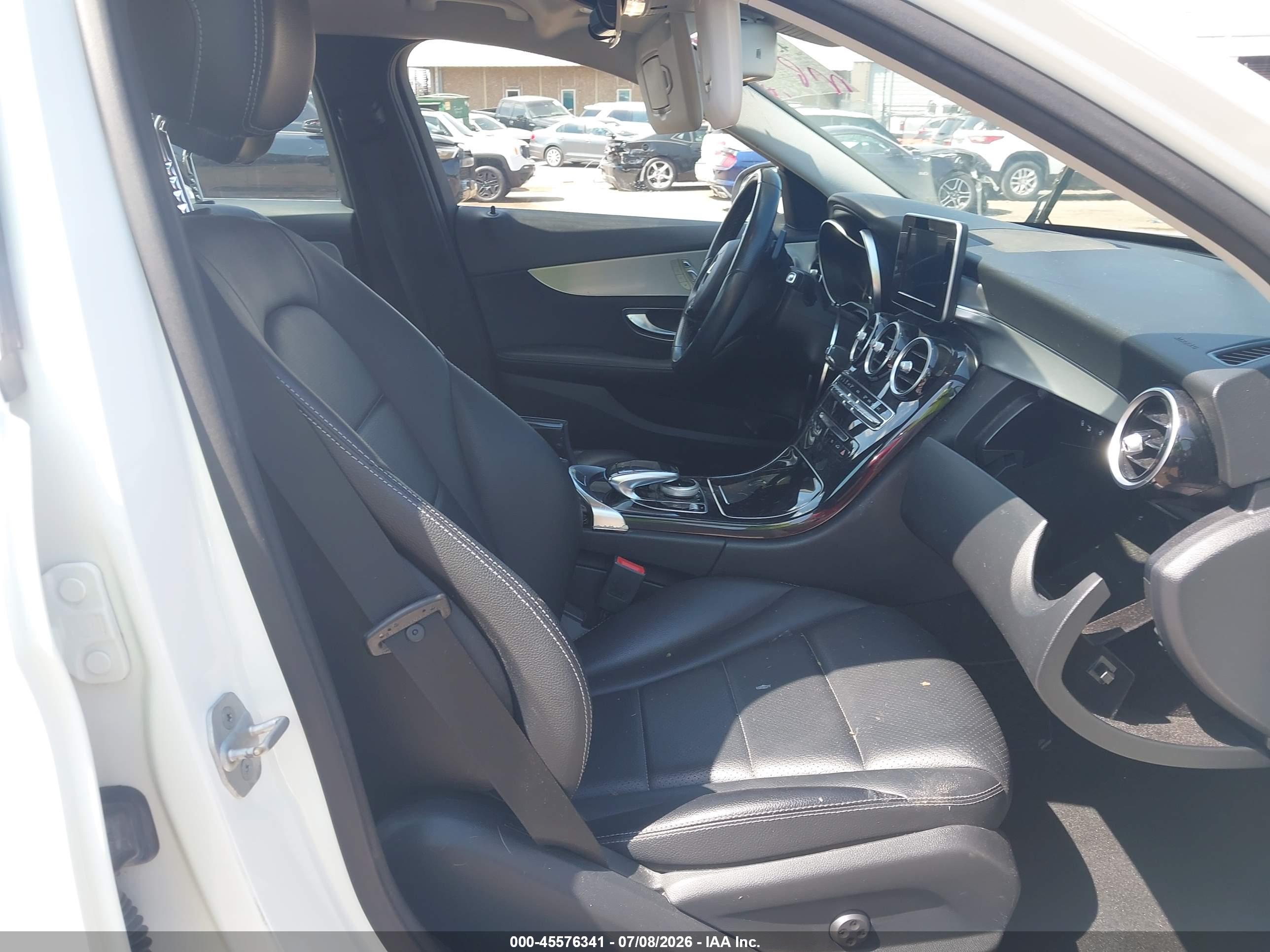 2016 MERCEDES-BENZ C 300 C300