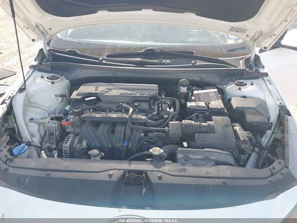 2022 HYUNDAI ELANTRA SE