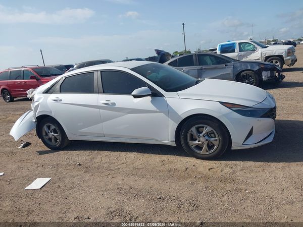2022 HYUNDAI ELANTRA SE