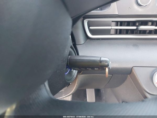 2022 HYUNDAI ELANTRA SE