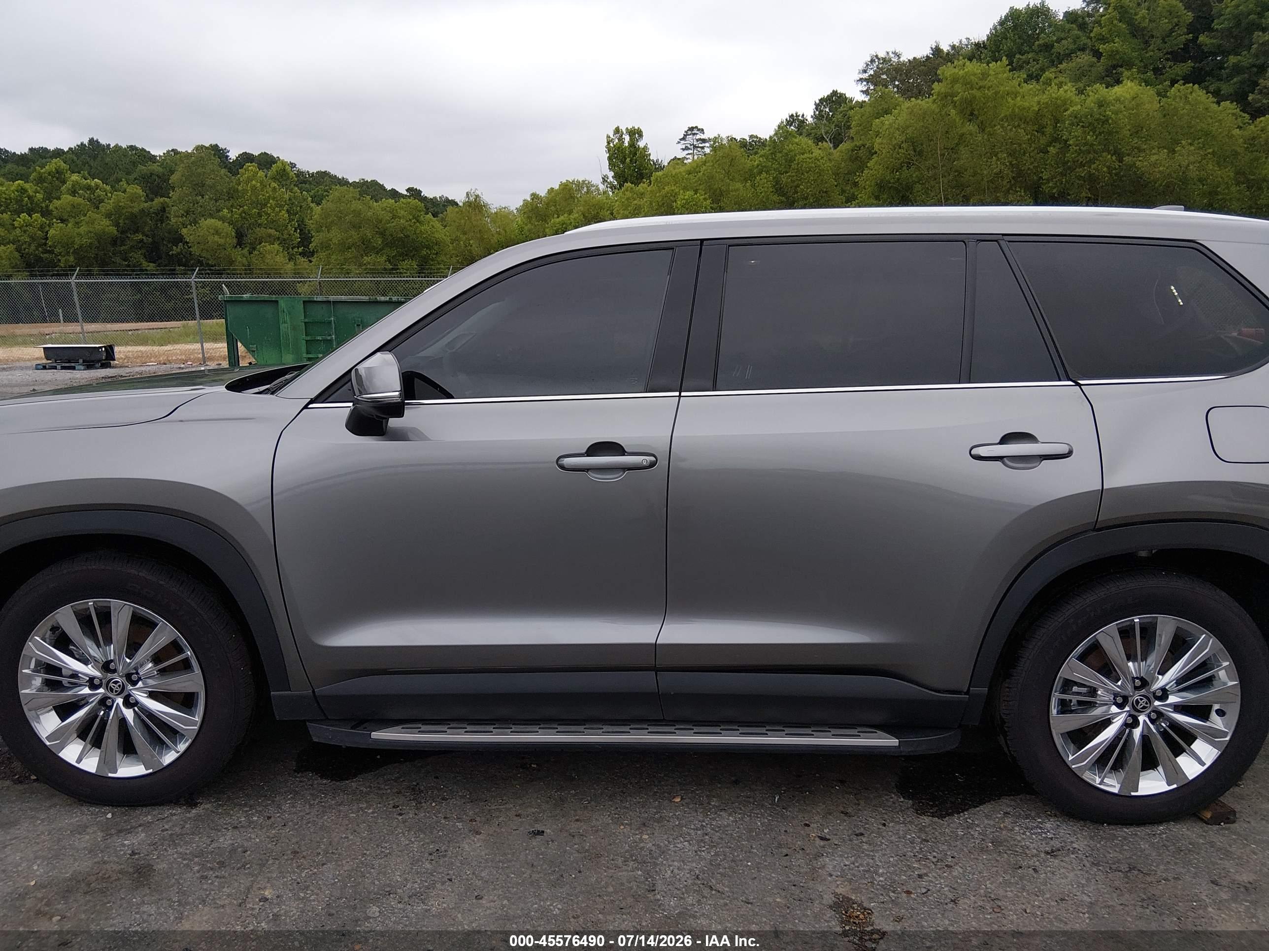 2025 TOYOTA GRAND HIGHLANDER PLATINUM