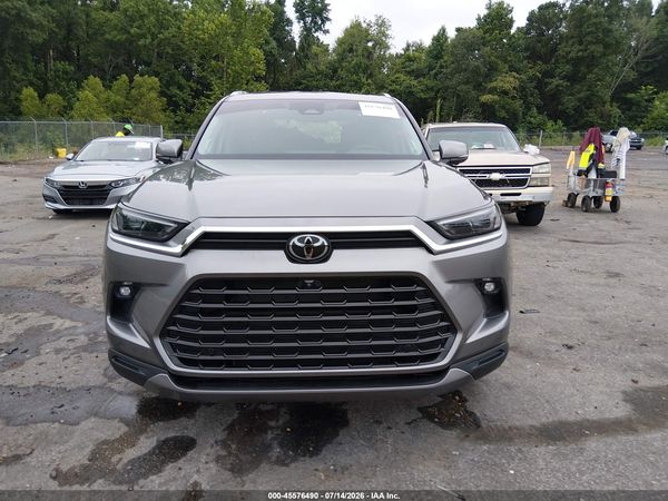2025 TOYOTA GRAND HIGHLANDER PLATINUM