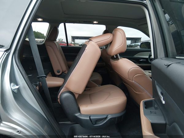 2025 TOYOTA GRAND HIGHLANDER PLATINUM