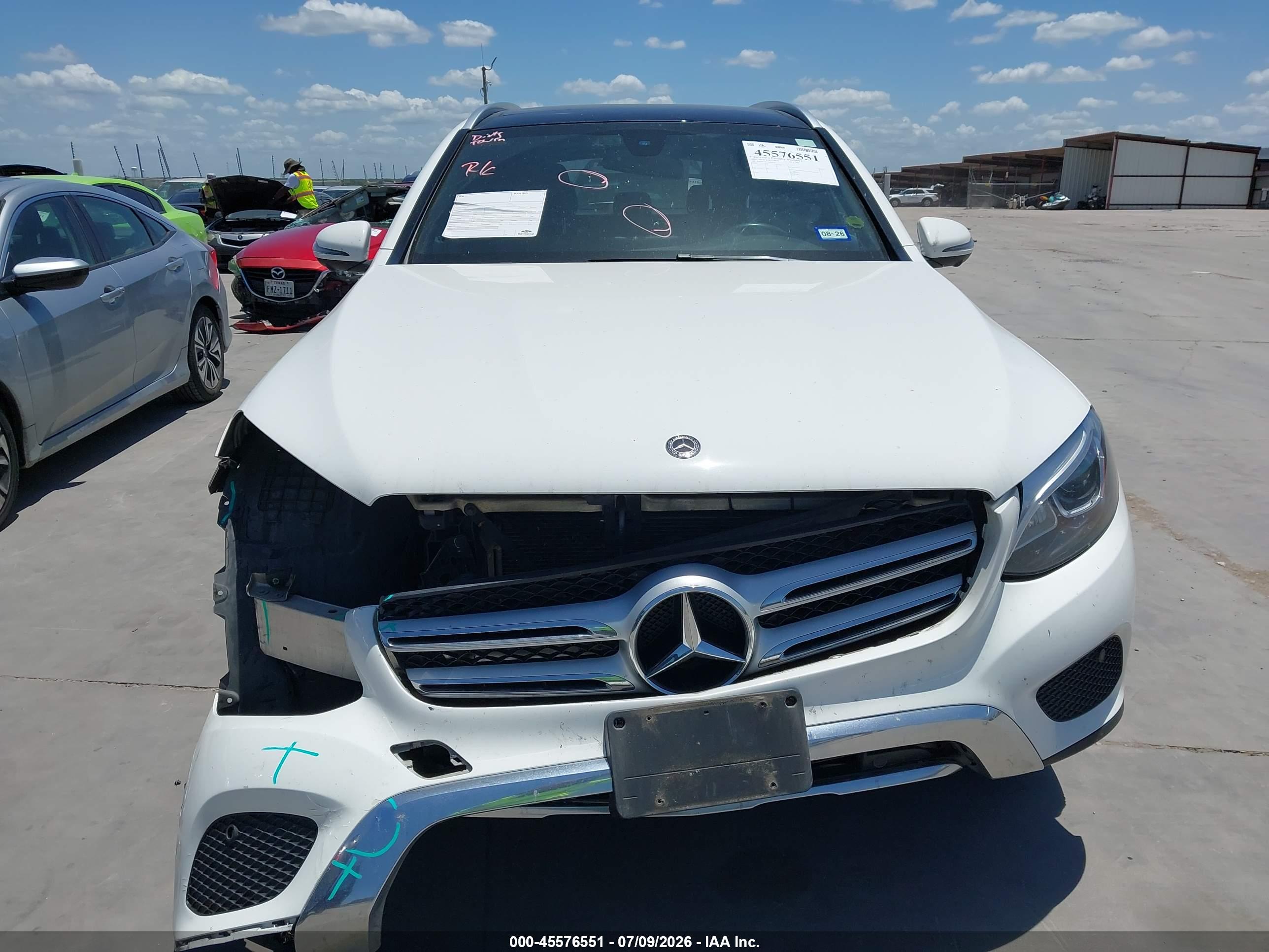 2018 MERCEDES-BENZ GLC 300 GLC300
