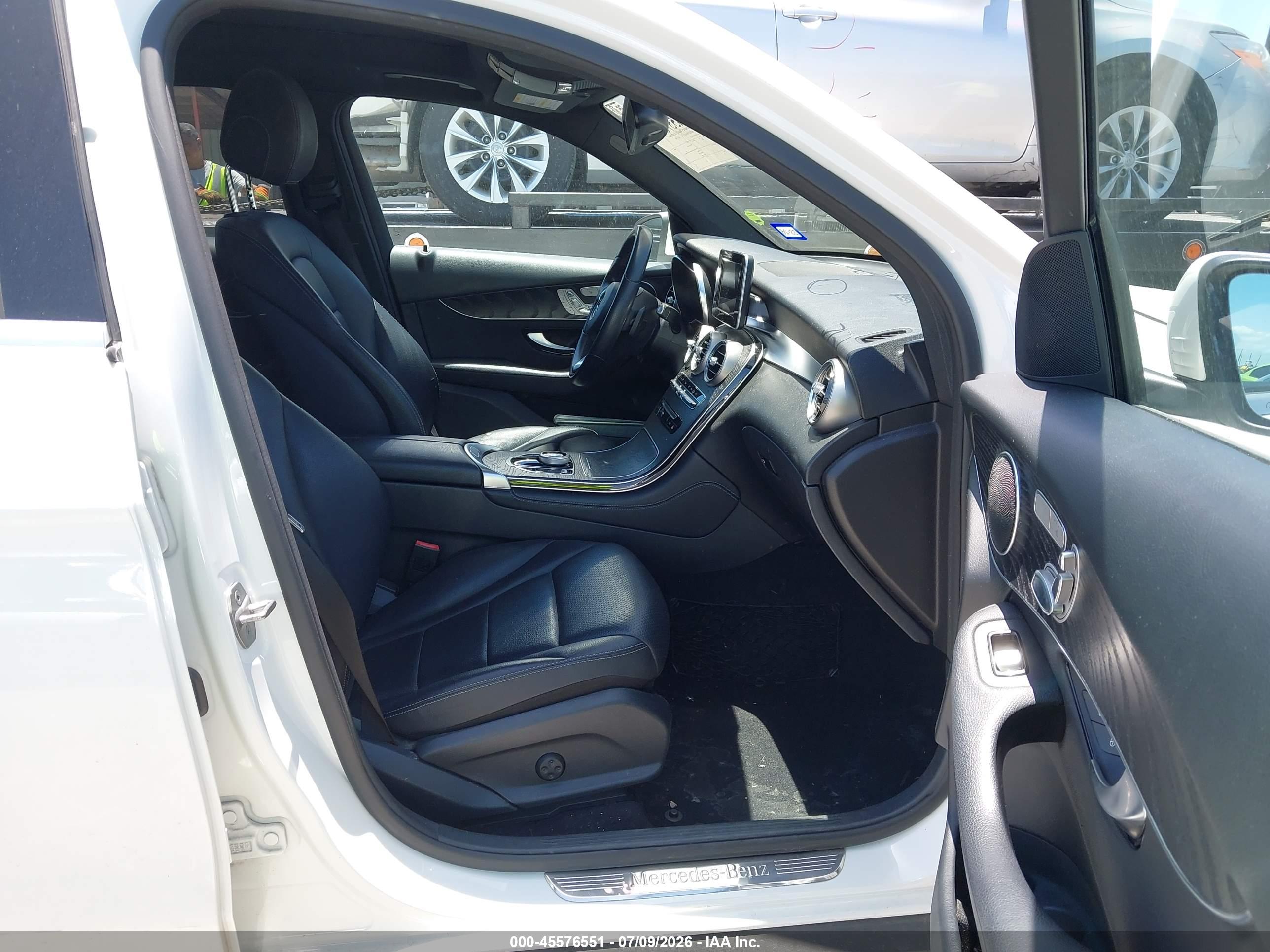 2018 MERCEDES-BENZ GLC 300 GLC300