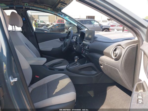 2022 HYUNDAI KONA SE