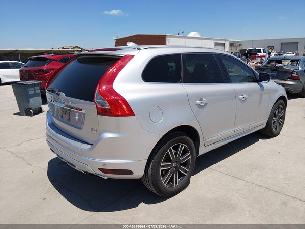 2017 VOLVO XC60 T5 DYNAMIC