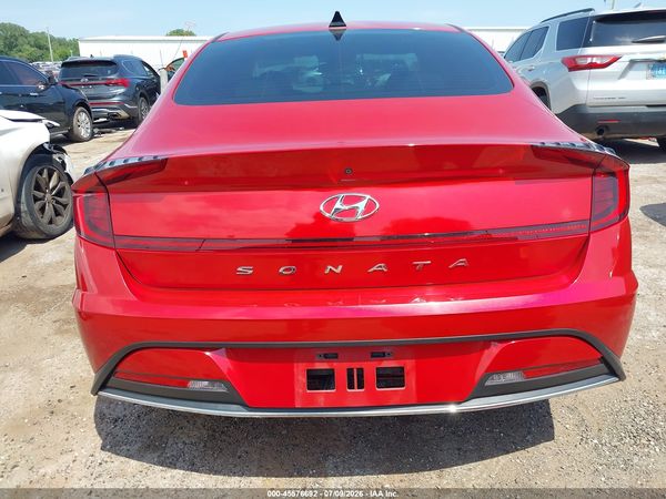 2022 HYUNDAI SONATA SE