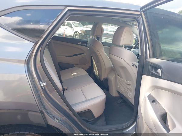 2018 HYUNDAI TUCSON SE