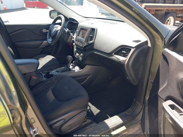 2019 JEEP CHEROKEE LATITUDE 4X4