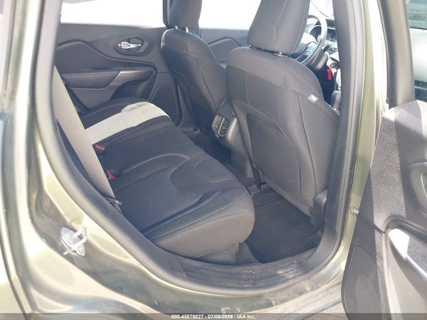 2019 JEEP CHEROKEE LATITUDE 4X4