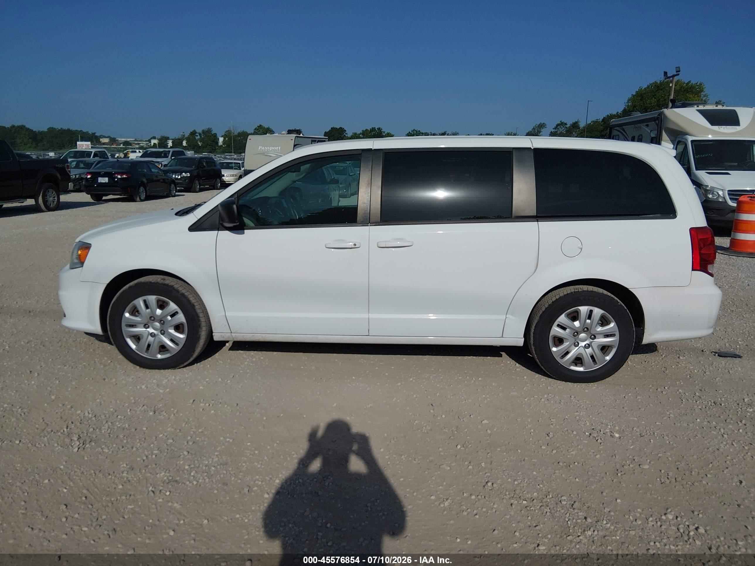 2018 DODGE GRAND CARAVAN SE