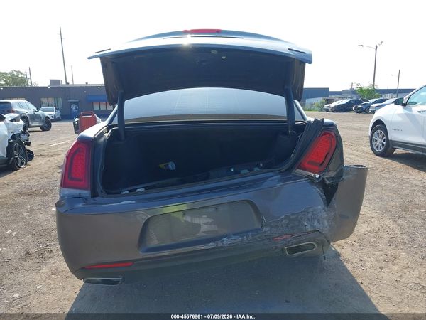 2022 CHRYSLER 300 TOURING AWD — I119