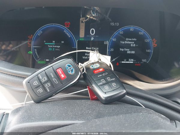 2025 TOYOTA SIENNA XSE