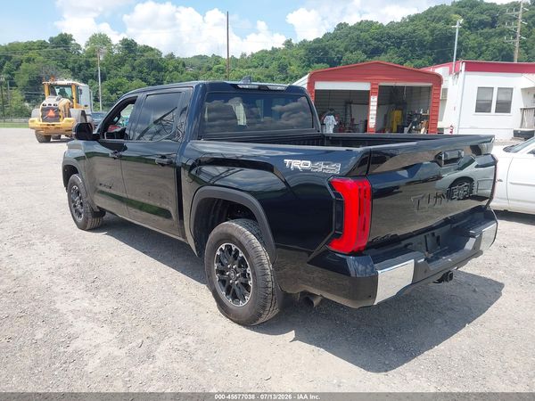 2025 TOYOTA TUNDRA SR5
