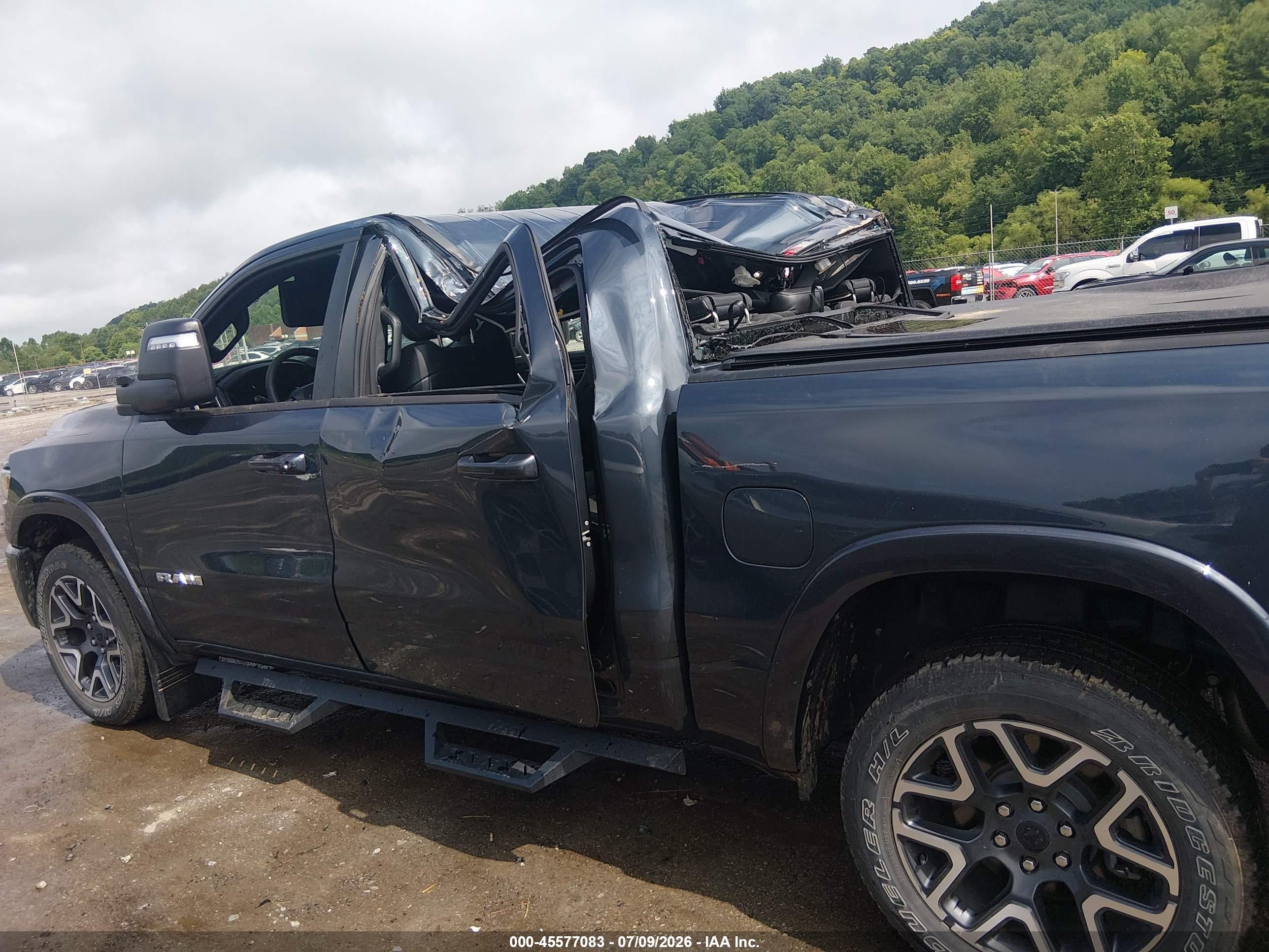 2025 RAM 1500 LARAMIE  4X4 5'7 BOX