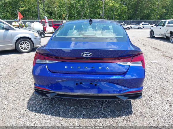 2022 HYUNDAI ELANTRA SEL
