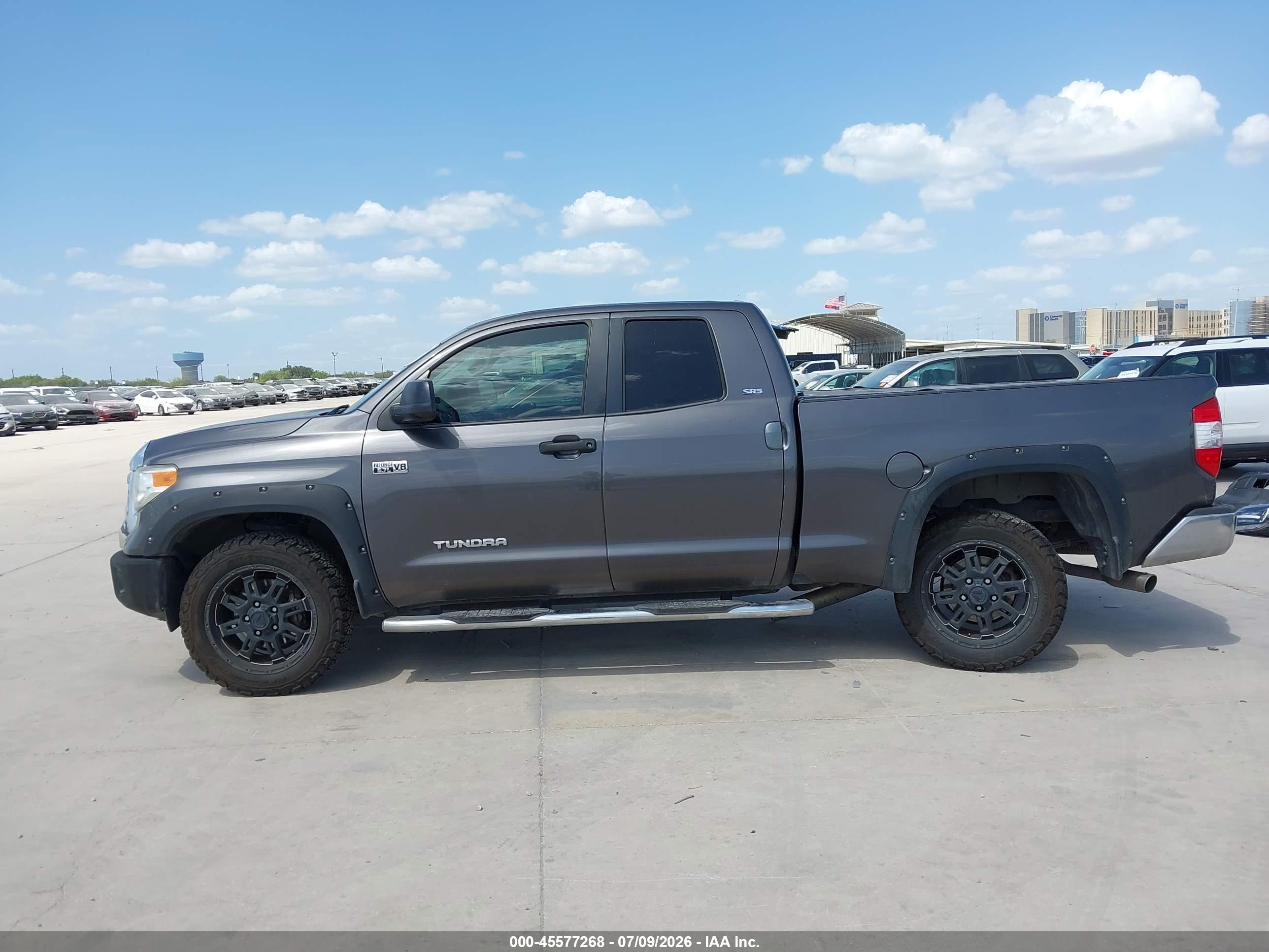 2016 TOYOTA TUNDRA SR5 5.7L V8