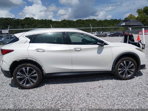 2018 INFINITI QX30 PREMIUM