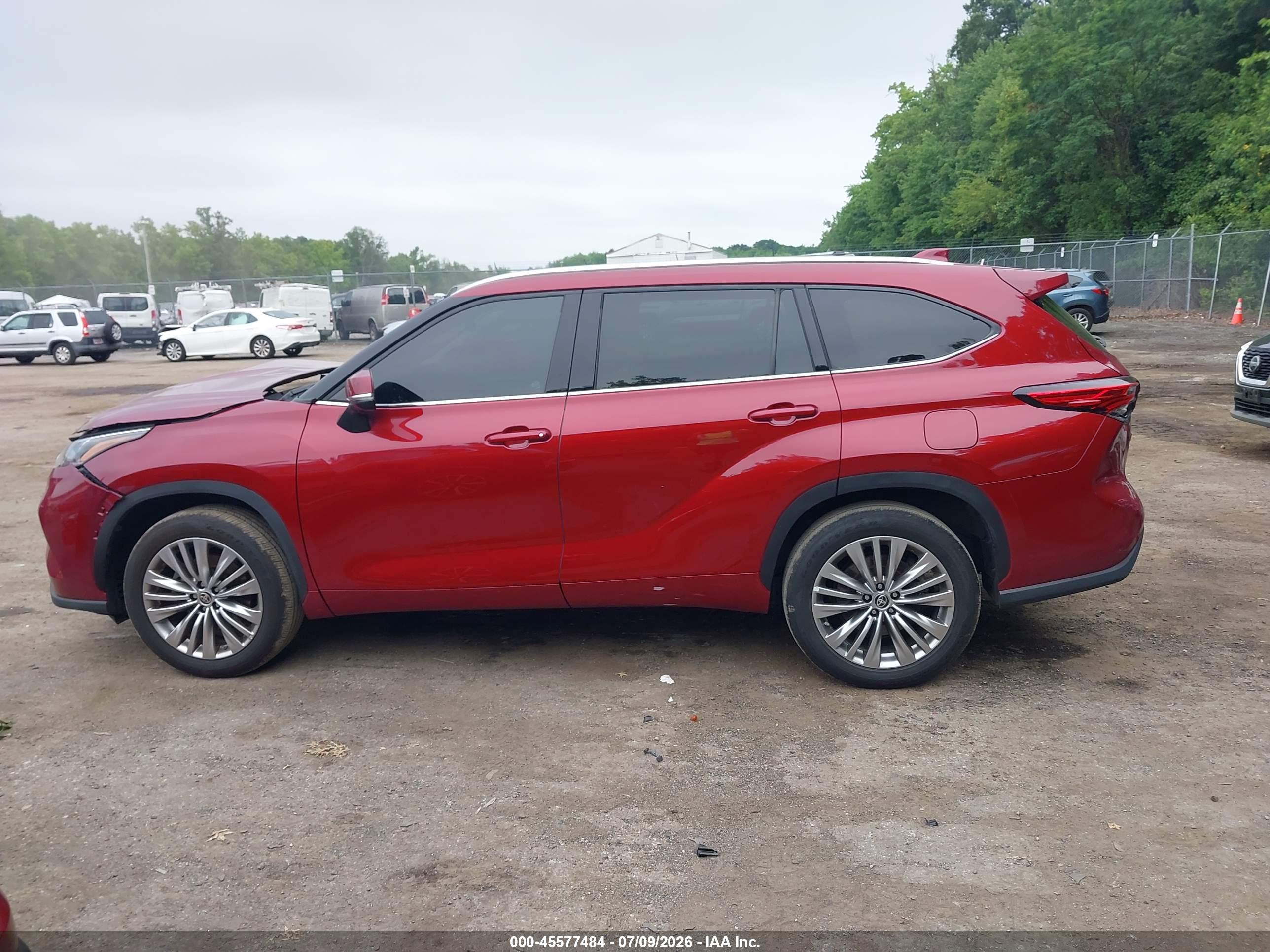2023 TOYOTA HIGHLANDER PLATINUM