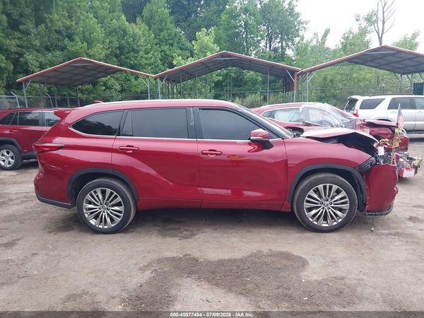 2023 TOYOTA HIGHLANDER PLATINUM
