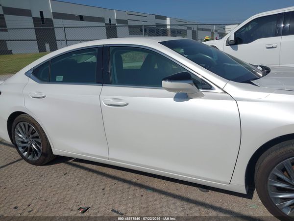 2024 LEXUS ES 300H LUXURY