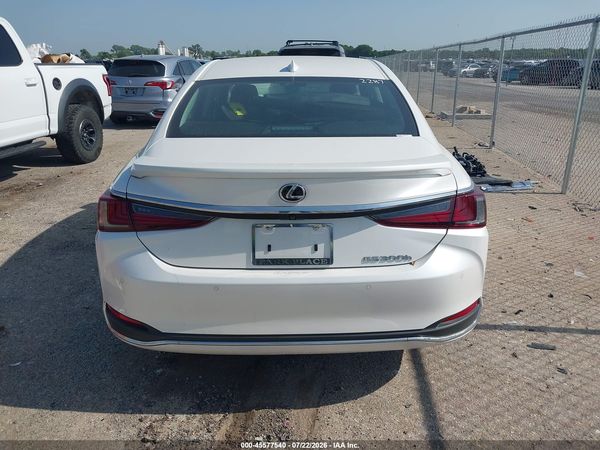 2024 LEXUS ES 300H LUXURY