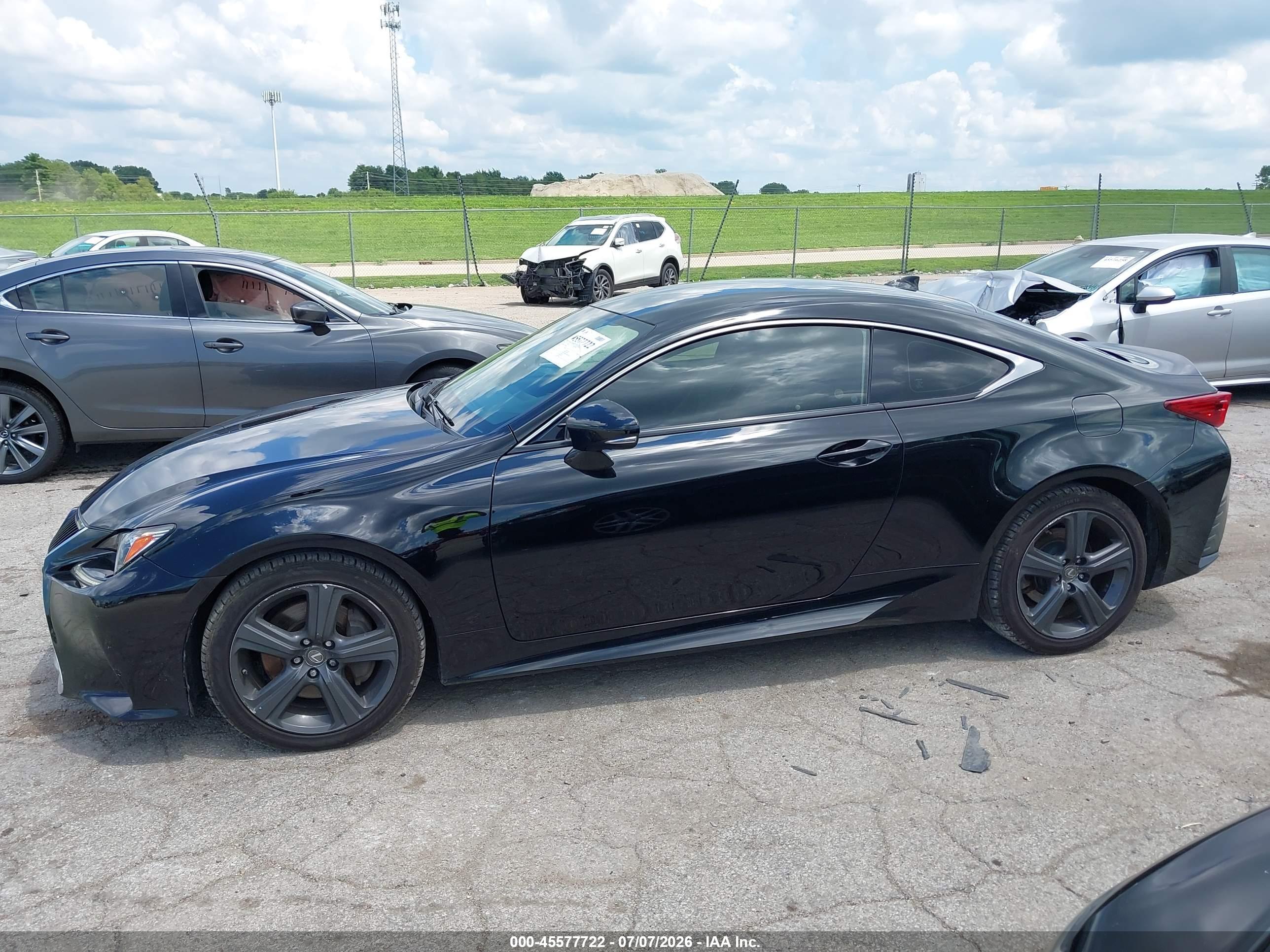 2017 LEXUS RC 200T