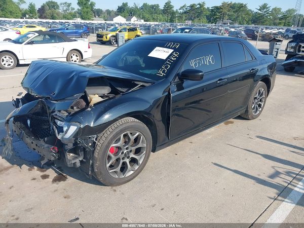 2018 CHRYSLER 300 — I2