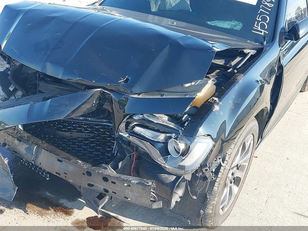 2018 CHRYSLER 300 300S AWD — I6