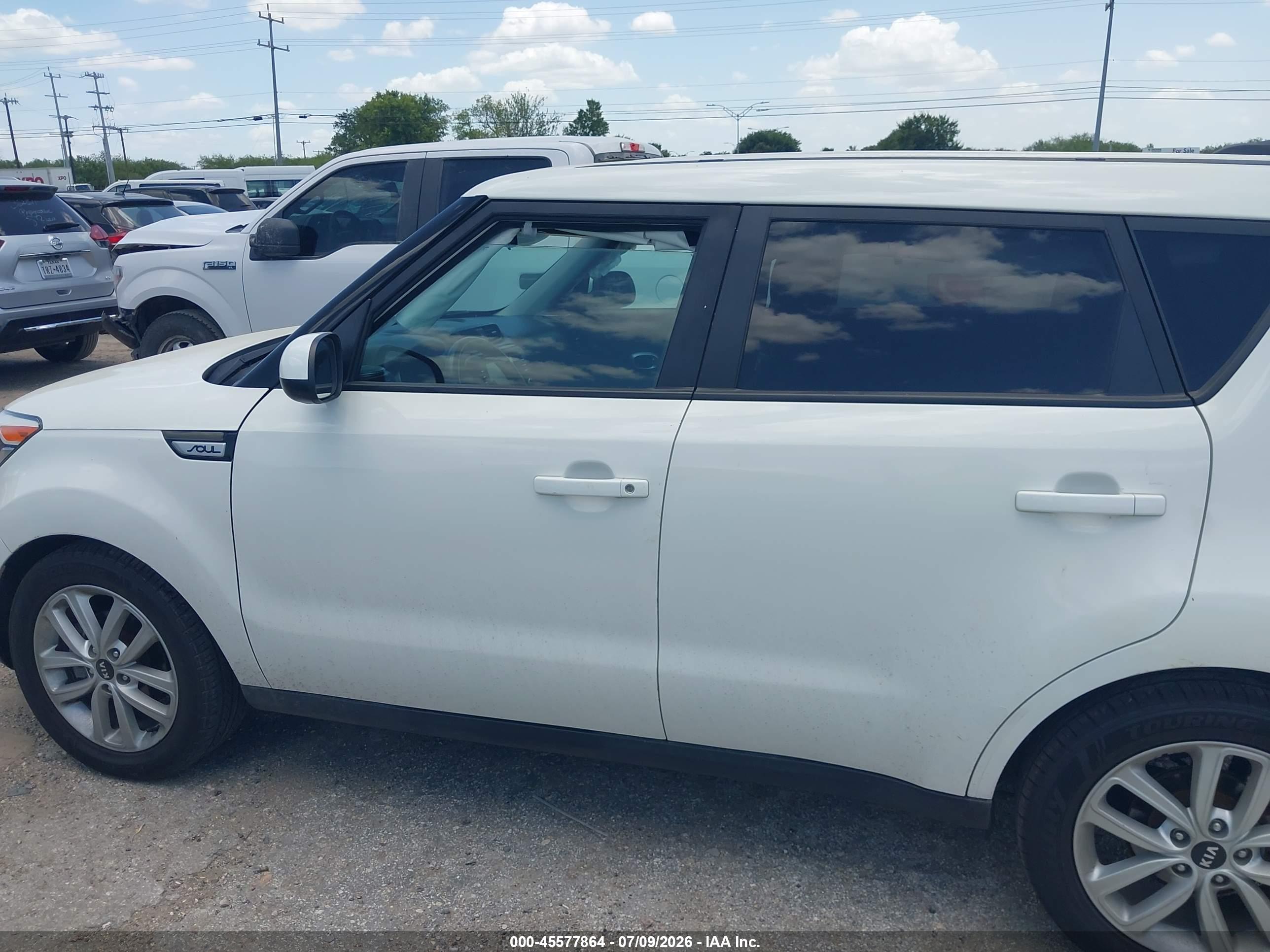 2019 KIA SOUL +