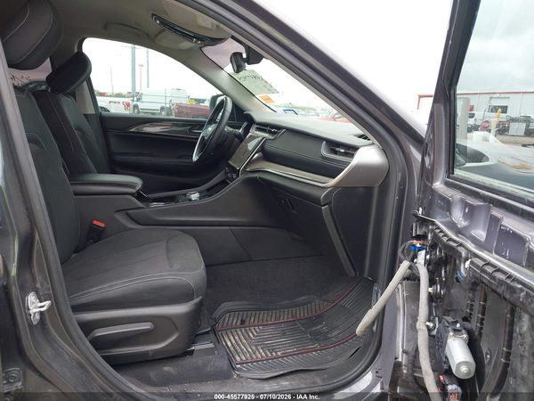 2022 JEEP GRAND CHEROKEE LAREDO 4X2