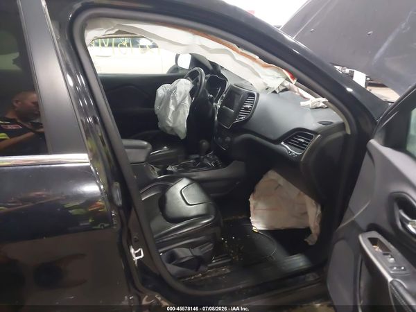 2019 JEEP CHEROKEE LATITUDE PLUS 4X4