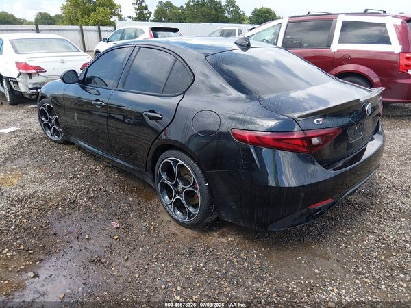 2022 ALFA ROMEO GIULIA VELOCE TI RWD