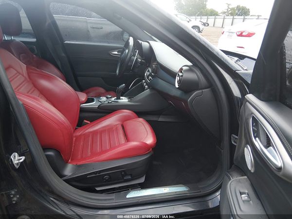 2022 ALFA ROMEO GIULIA VELOCE TI RWD