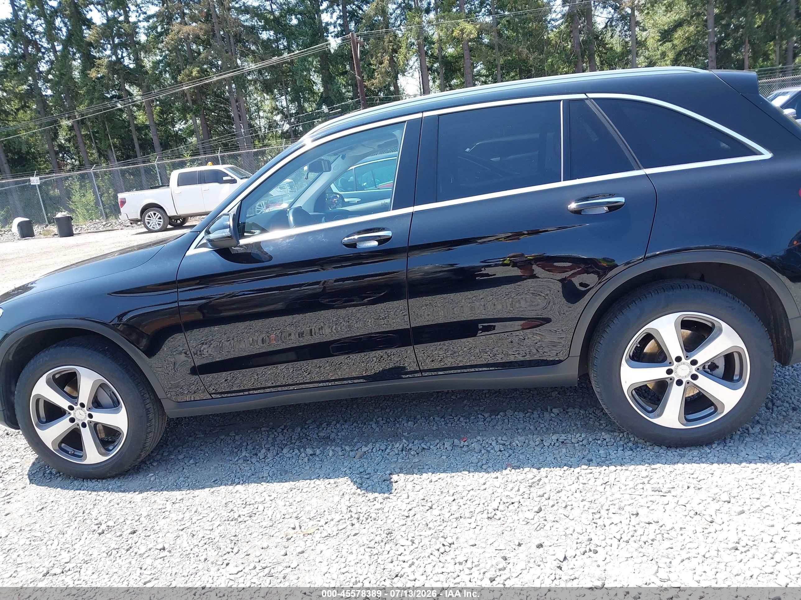 2016 MERCEDES-BENZ GLC 300 4MATIC