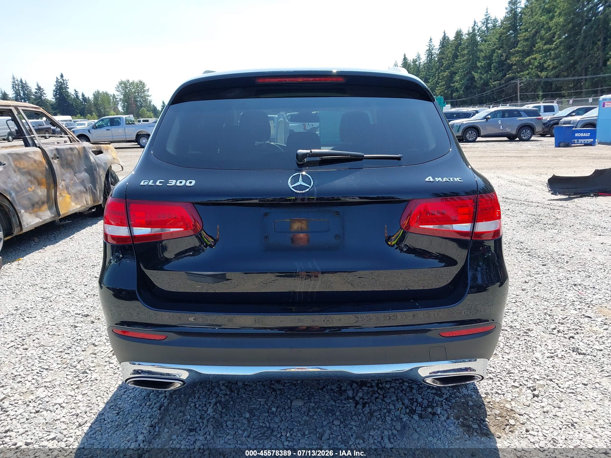 2016 MERCEDES-BENZ GLC 300 4MATIC