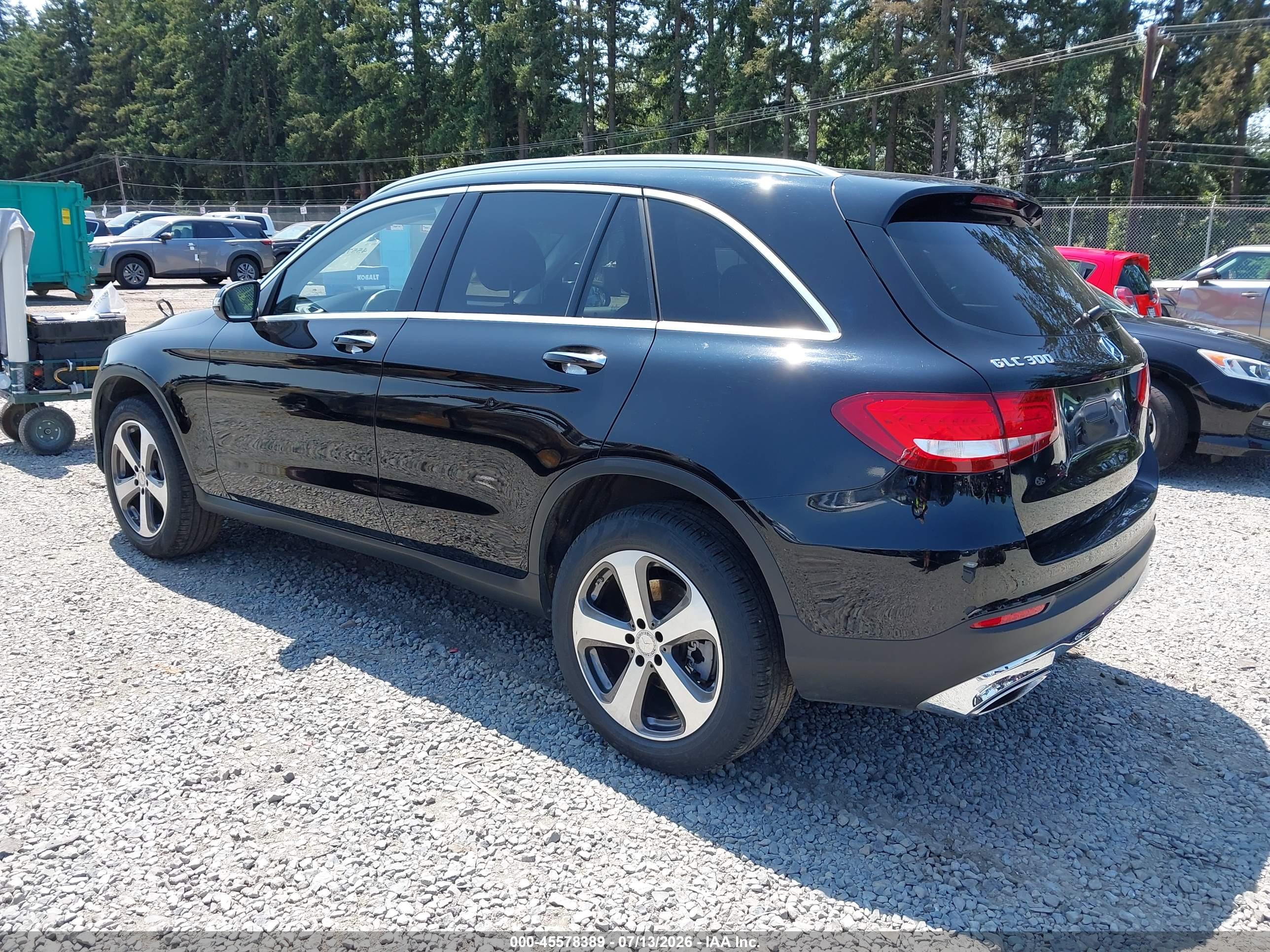 2016 MERCEDES-BENZ GLC 300 4MATIC