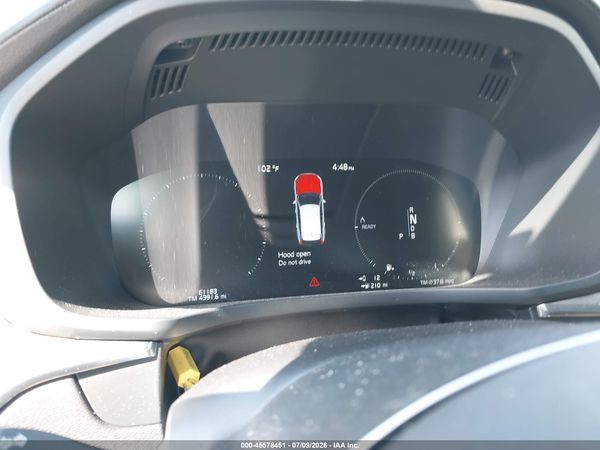 2019 VOLVO XC60 HYBRID T8 INSCRIPTION