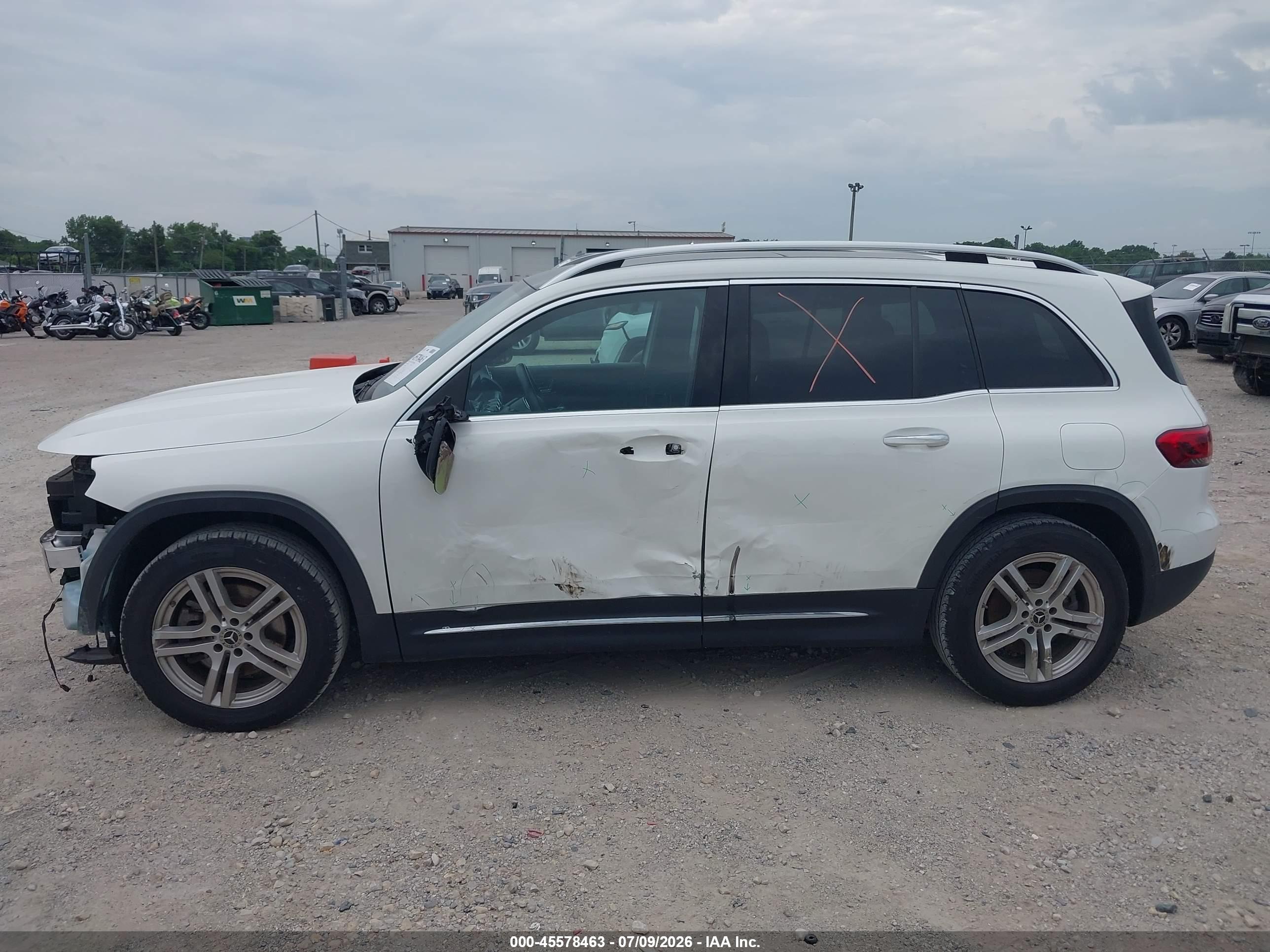 2023 MERCEDES-BENZ GLB 250
