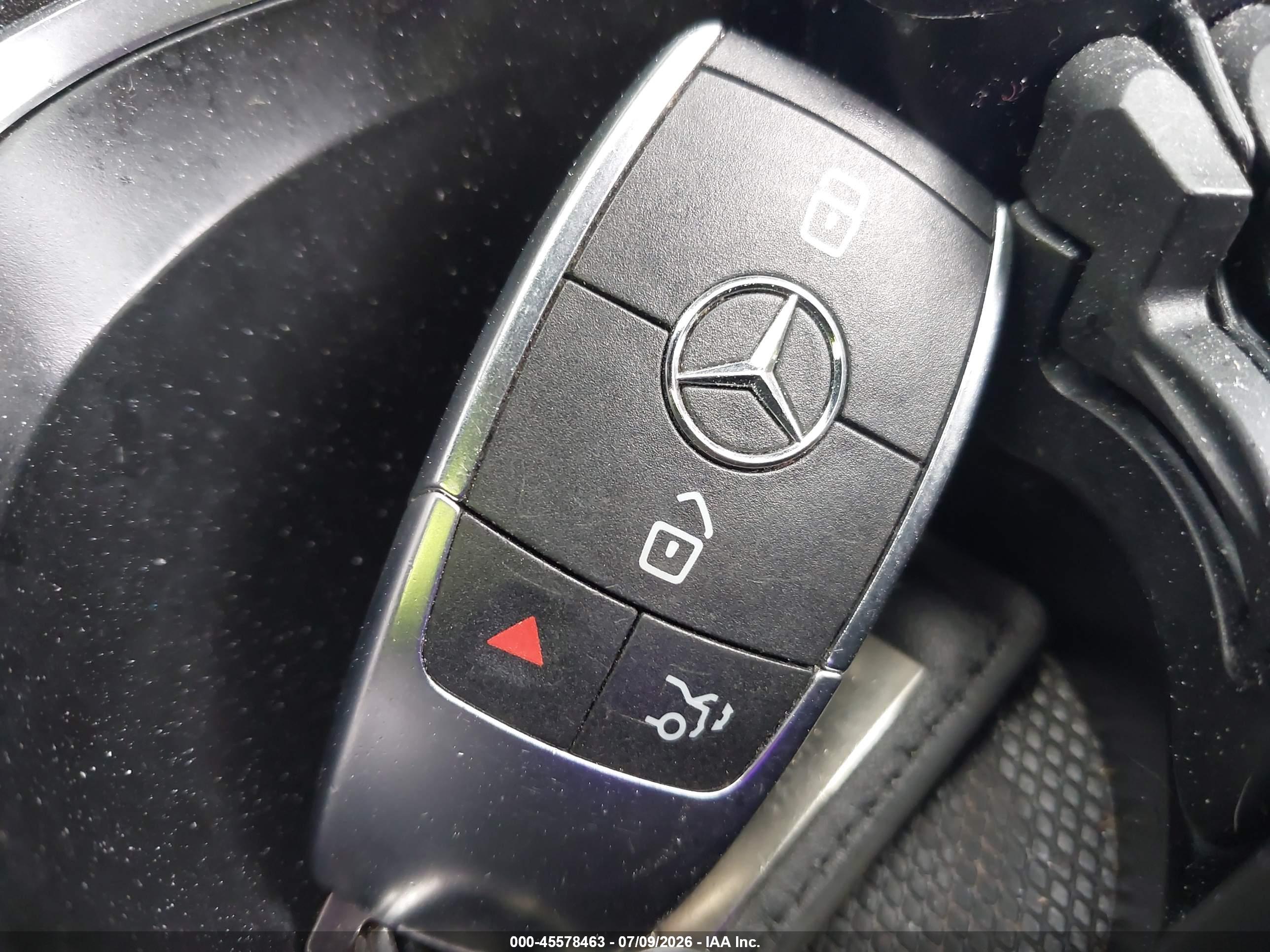 2023 MERCEDES-BENZ GLB 250 4MATIC